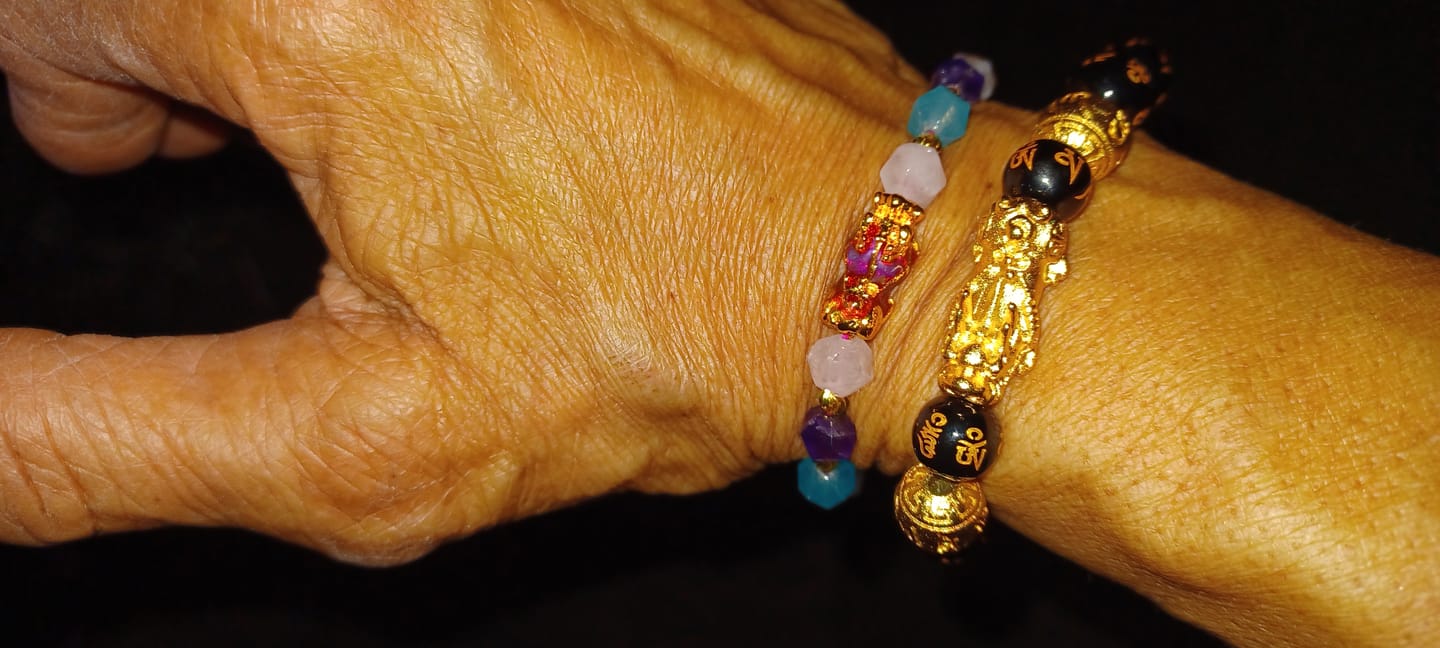 Customer photo review of Feng Shui Black Obsidian Wealth Bracelet