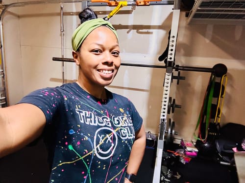 Customer photo review of Salty Savage Ladies “THICC GIRLS CLUB” Paint Splatter Crop Tee