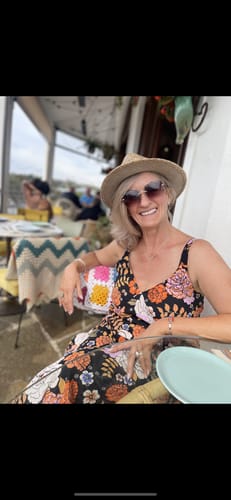 Customer photo review of Gardenia Black Midi Dress