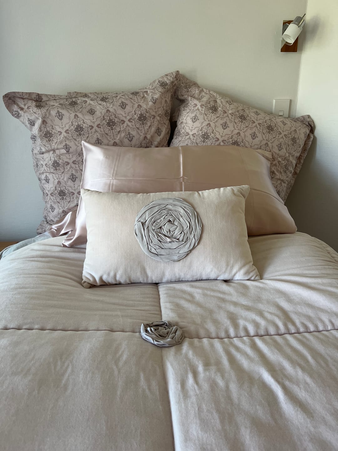 Customer photo review of Silver Silk Pillowcase - NZ Standard Size - Envelope