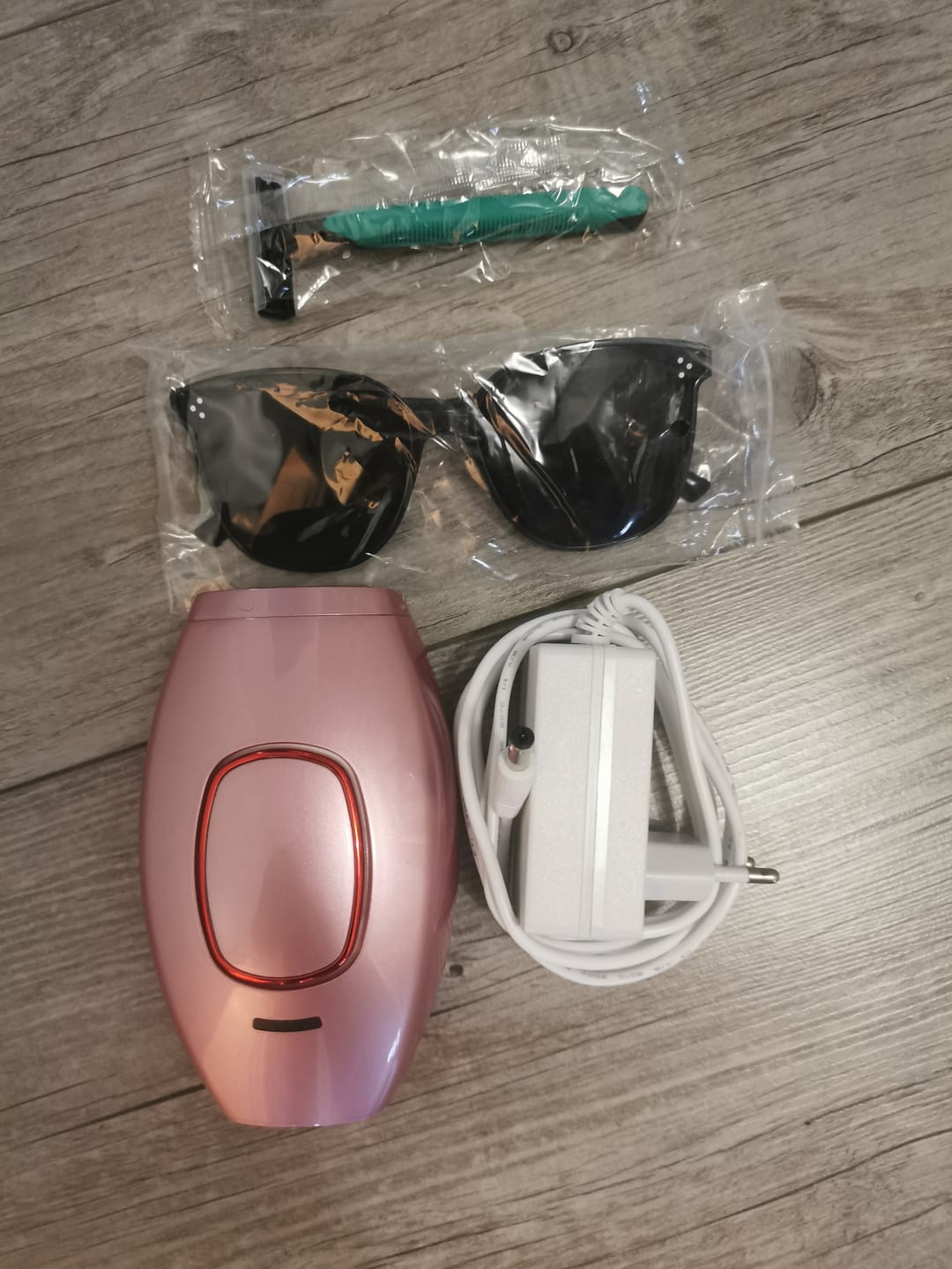 Customer photo review of Épilation Définitive Professionnelle à la Lumière Pulsée IPL™