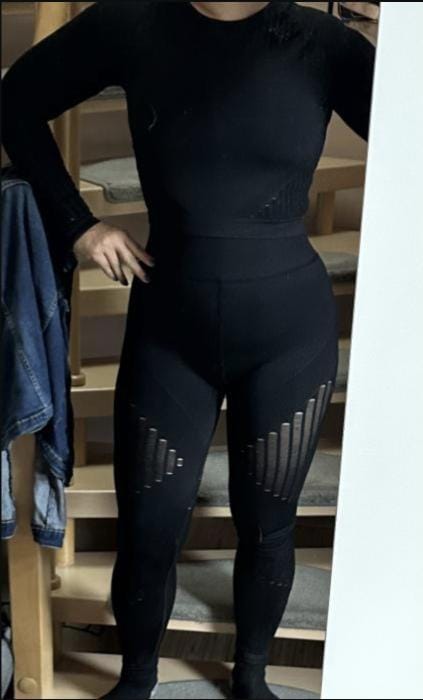 Customer photo review of Chloe™ - Anti-Cellulite Leggings