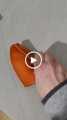 Customer video review of Graziosa borsa portachiavi in pelle PU