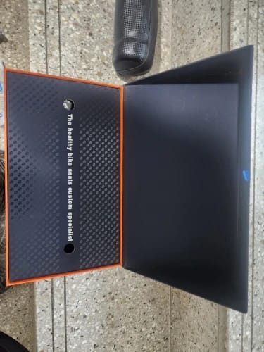 Customer photo review of CarbonXs Professional Series - T800 Carbon Fiber Fahrradsattel - grün