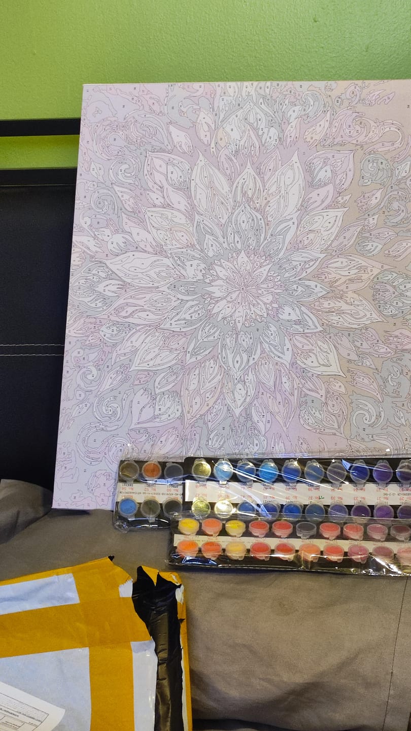 Customer photo review of Trippy Floral Ensembles