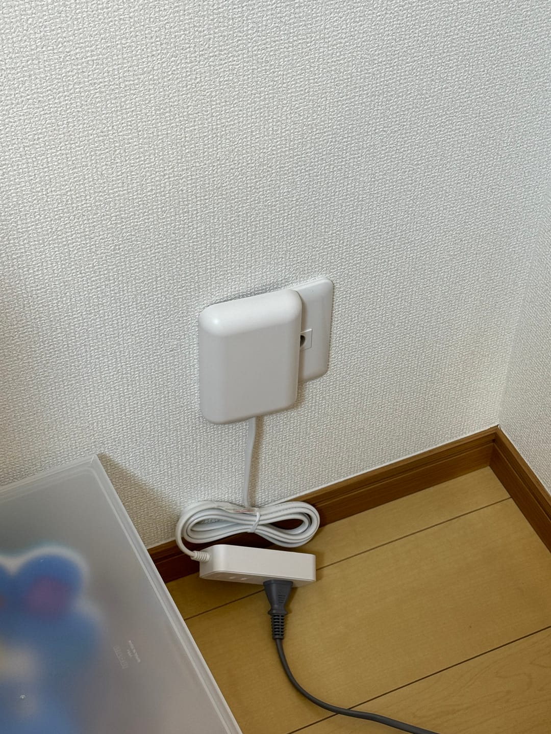 Customer photo review of 【いまだけ15%OFF!!】fitta 電源タップ 1.8m 3個口