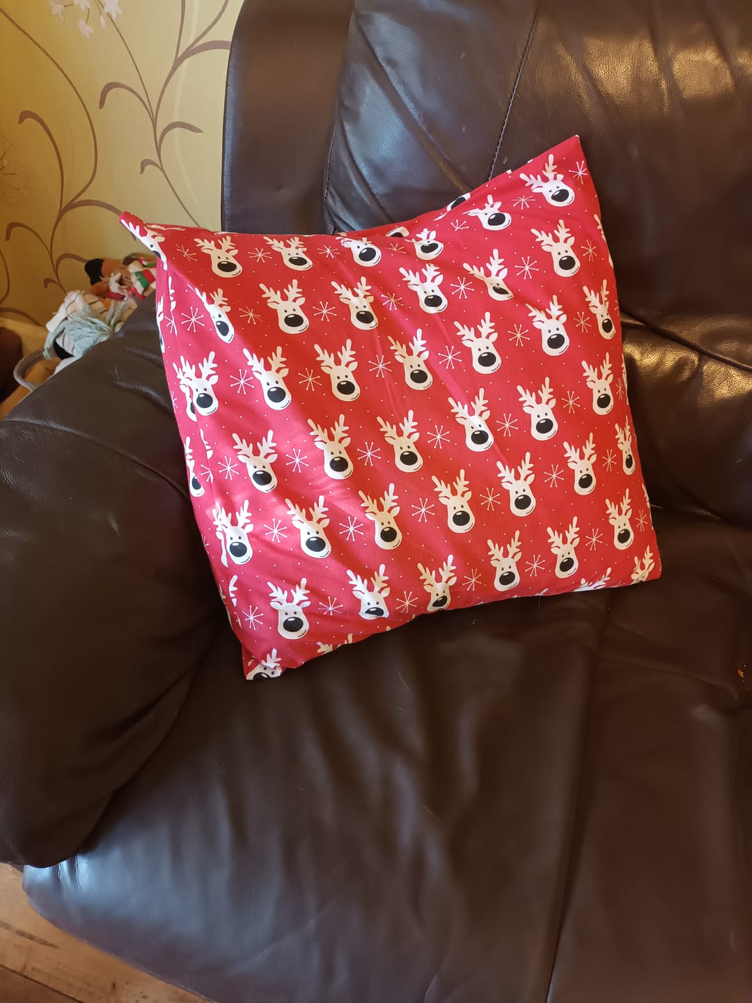 Customer photo review of White Reindeer Faces Polycotton Fabric