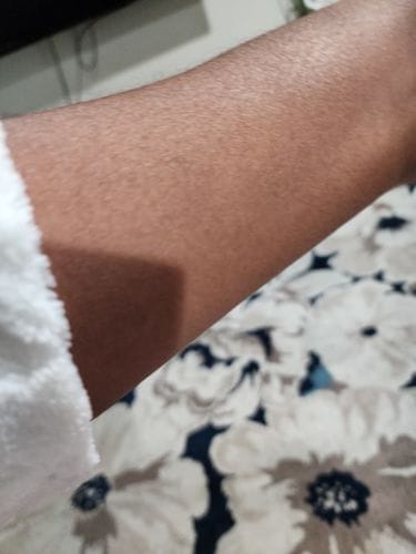 Customer photo review of Fair and White 2: Gold Intense Argan Oil Active Serum 30 ml / 1fl.oz