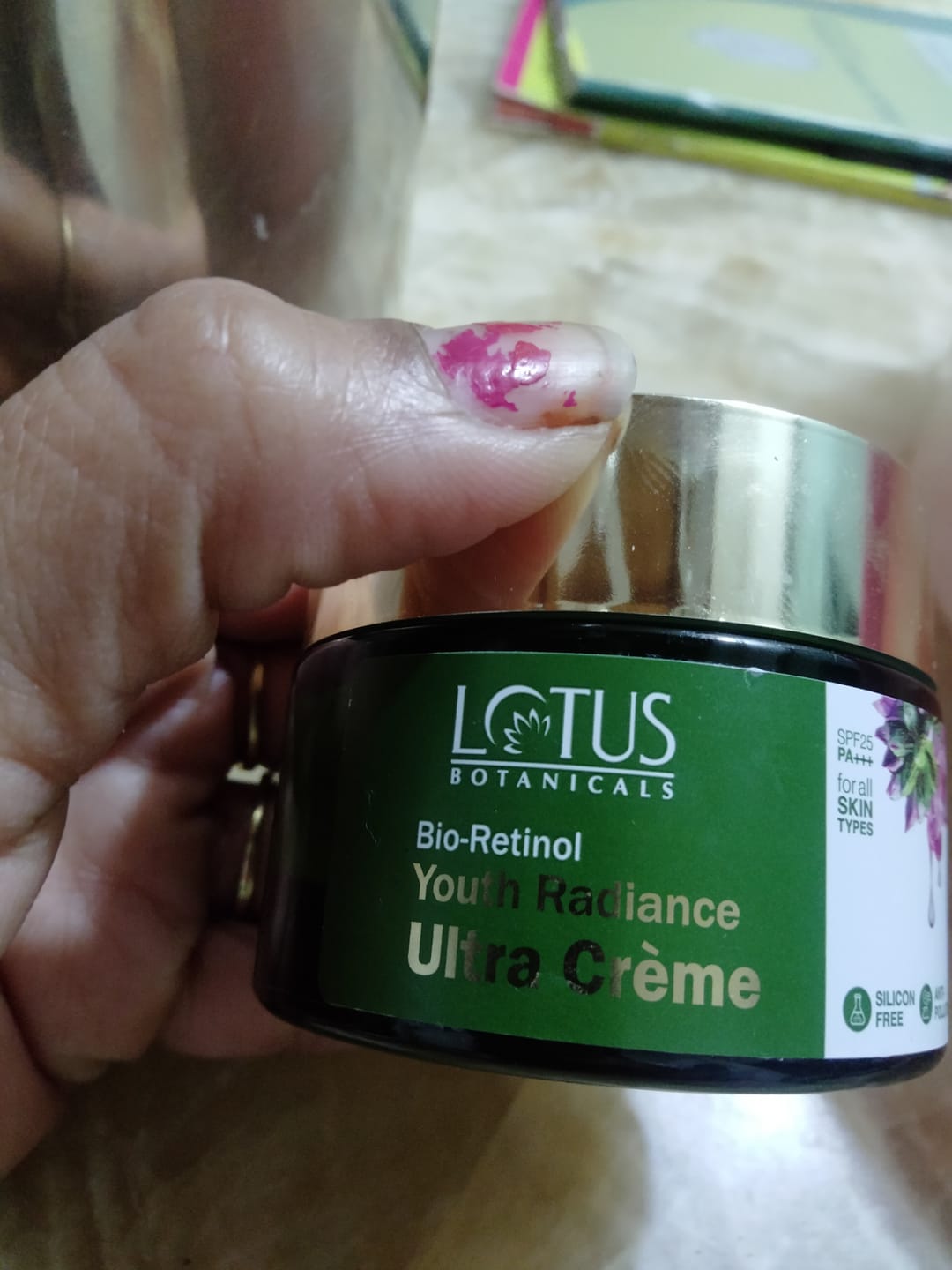 Customer photo review of Bio-Retinol Youth Radiance Anti-Ageing Ultra Crème