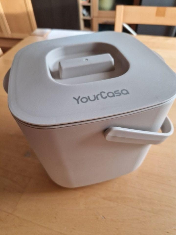 Customer photo review of YourCasa® Komposteimer - 7L - für alltäglichen Biomüll in der Küche - Spülmaschinenfest - geruchsdicht- herausnehmbarer Inneneinsatz - Bio Mülleimer mit Deckel Biomülleimer Küche