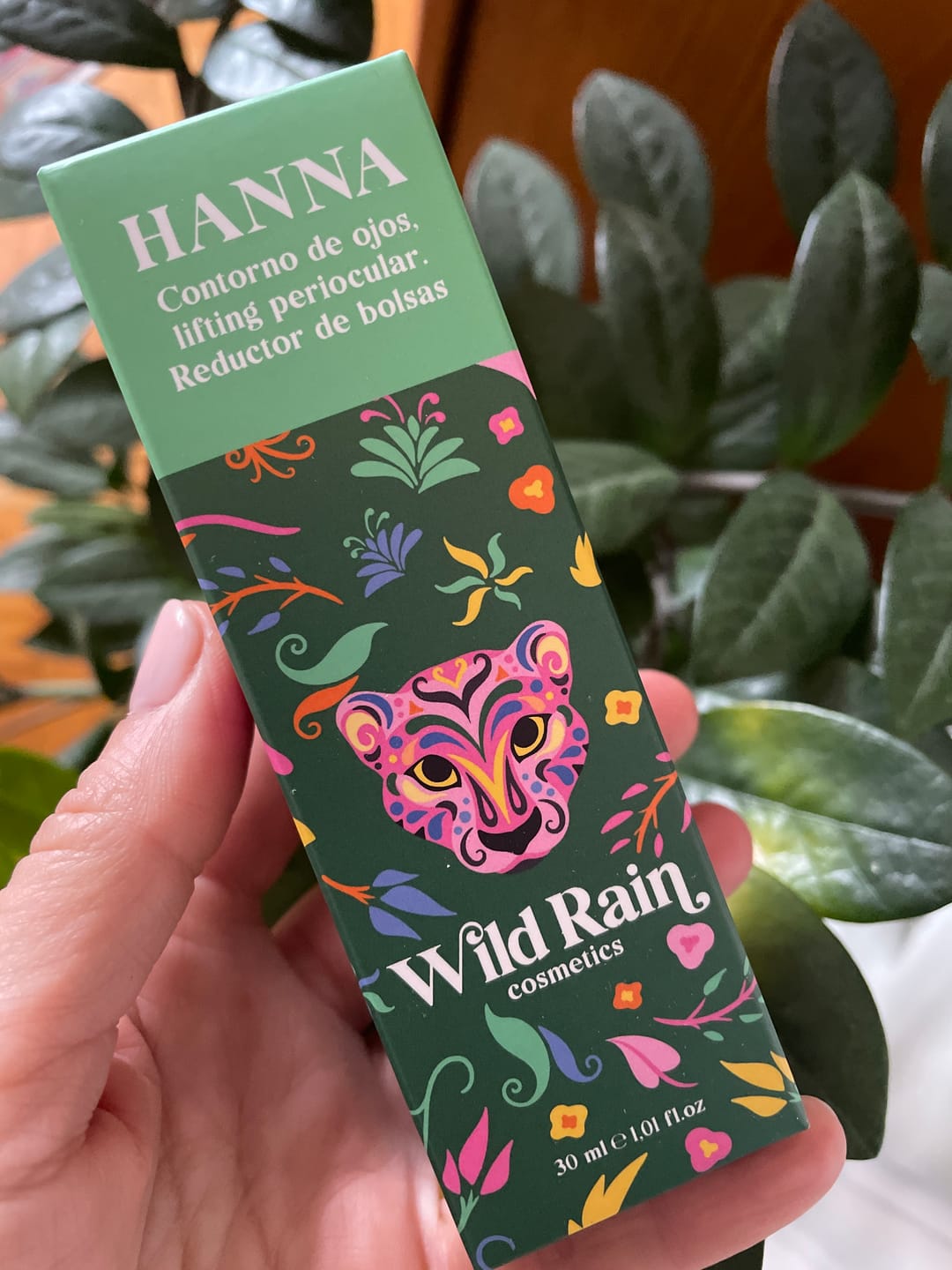 Customer photo review of Contorno de ojos Hanna