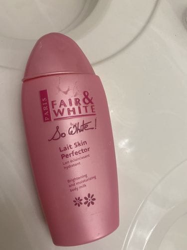 Customer photo review of Fair and white So White Exfoliating Soap 200 grams / 7 oz