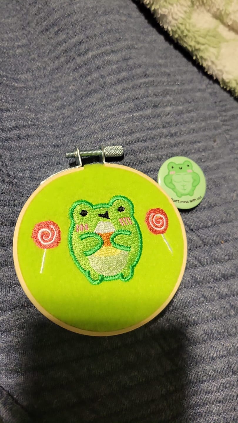 Customer photo review of Albert Halloween Candy 3" Decorative Hoop