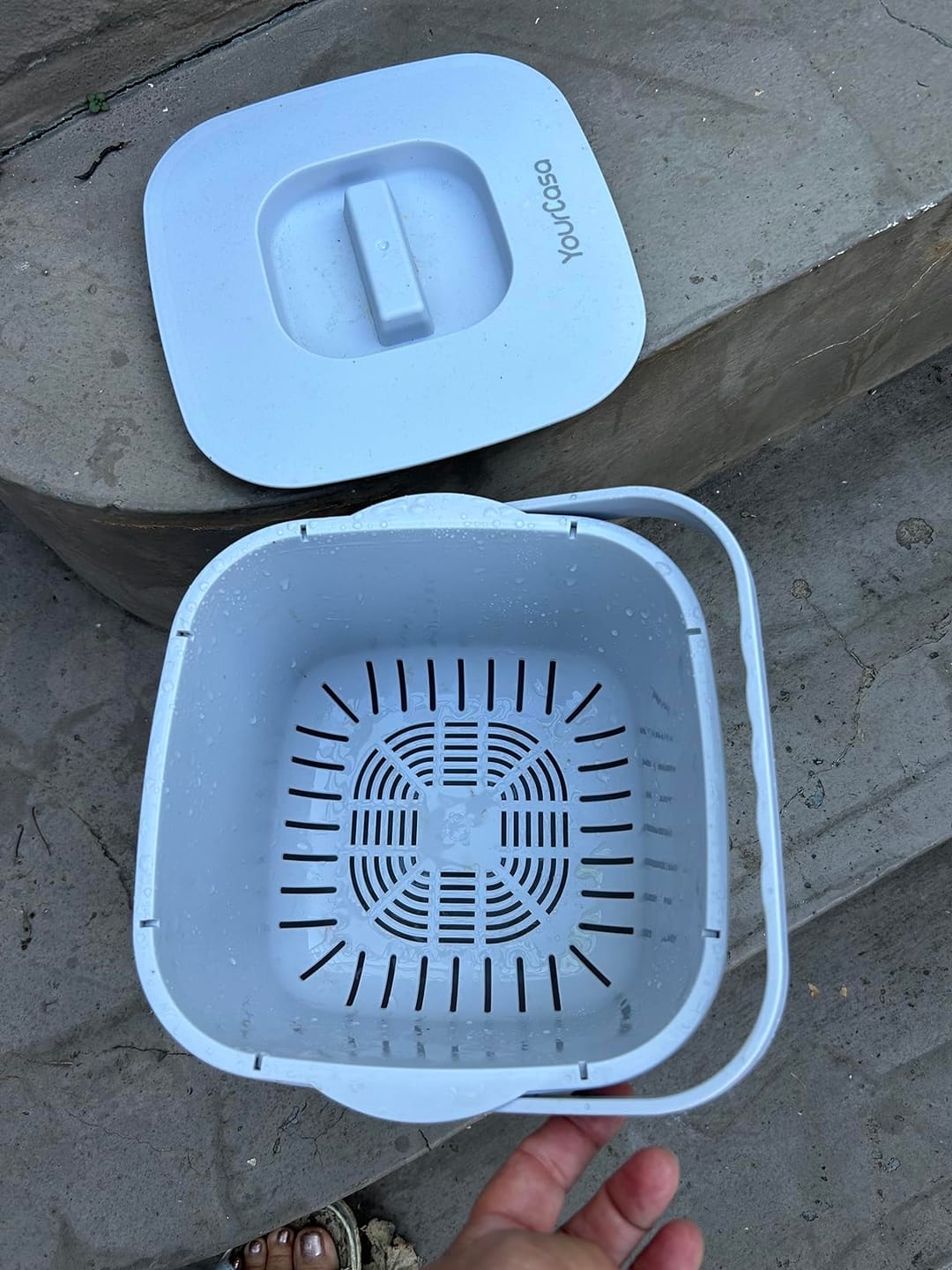 Customer photo review of YourCasa® Komposteimer - 7L - für alltäglichen Biomüll in der Küche - Spülmaschinenfest - geruchsdicht- herausnehmbarer Inneneinsatz - Bio Mülleimer mit Deckel Biomülleimer Küche