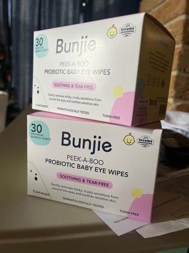 Customer photo review of Probiotic Baby Eye Wipes