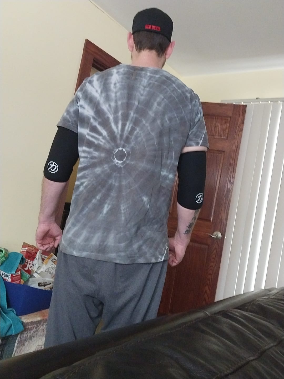 Customer photo review of Strength Shop 7mm Inferno Elbow Sleeves