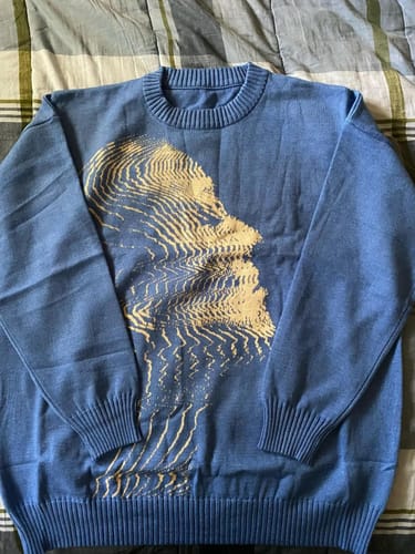Customer photo review of Deluxor™ - Graphic Knitted Sweater