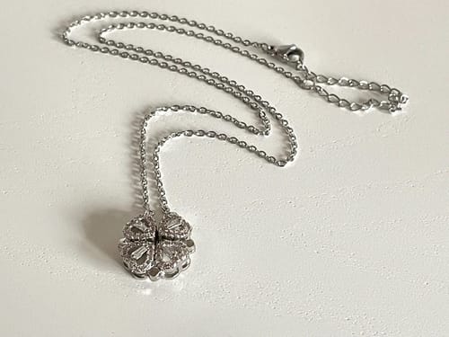 Customer photo review of Deluxor™ -  HEART NECKLACE