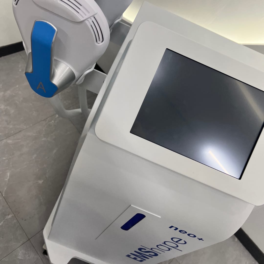Customer photo review of EMShape® Neo Plus Body Sculpt Machine 5 in 1