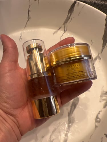 Customer photo review of KIT CONTORNOS DE OJOS DíA EFECTO FRÍO Y NOCHE CON CAFEÍNA