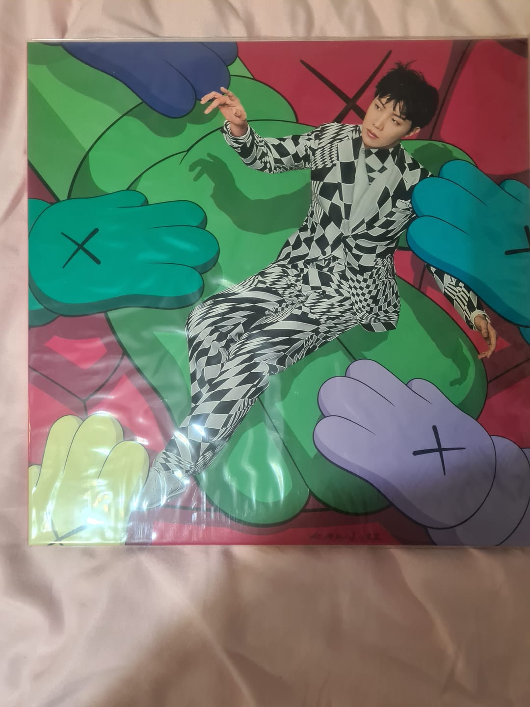 Customer photo review of J-HOPE - 1ST SINGLE ALBUM JACK IN THE BOX VINYL (LIMITED EDITION)