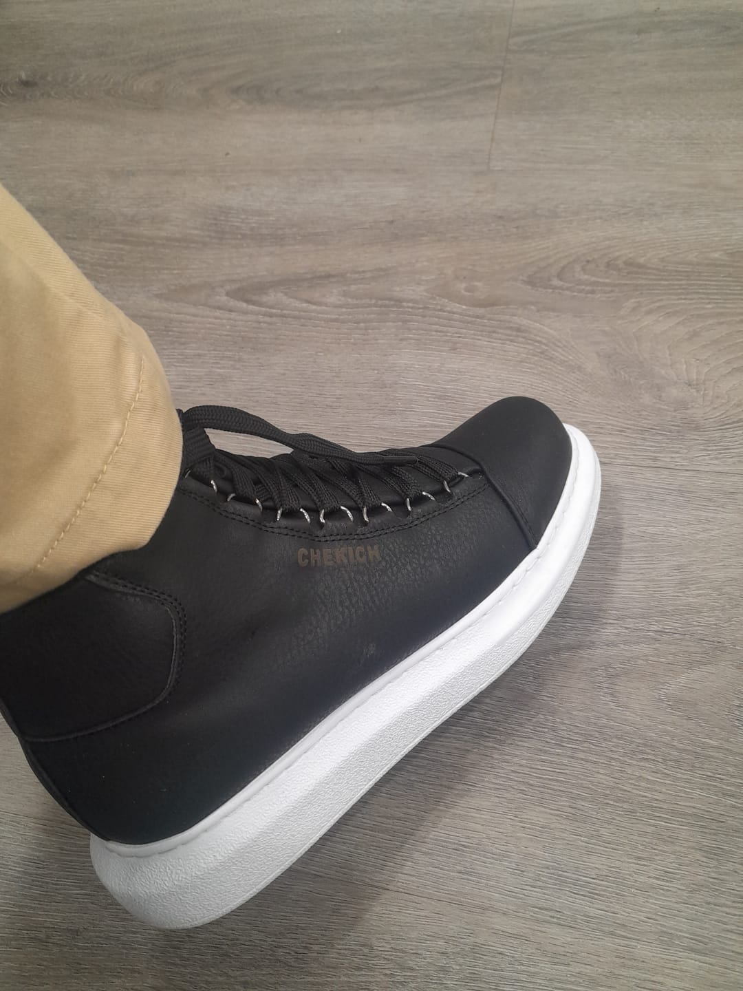 Customer photo review of Men's Kelly Midnight Majesty