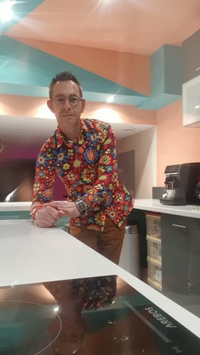 Customer photo review of Chemise à manches longues boutonnée en coton à fleurs pour hommes