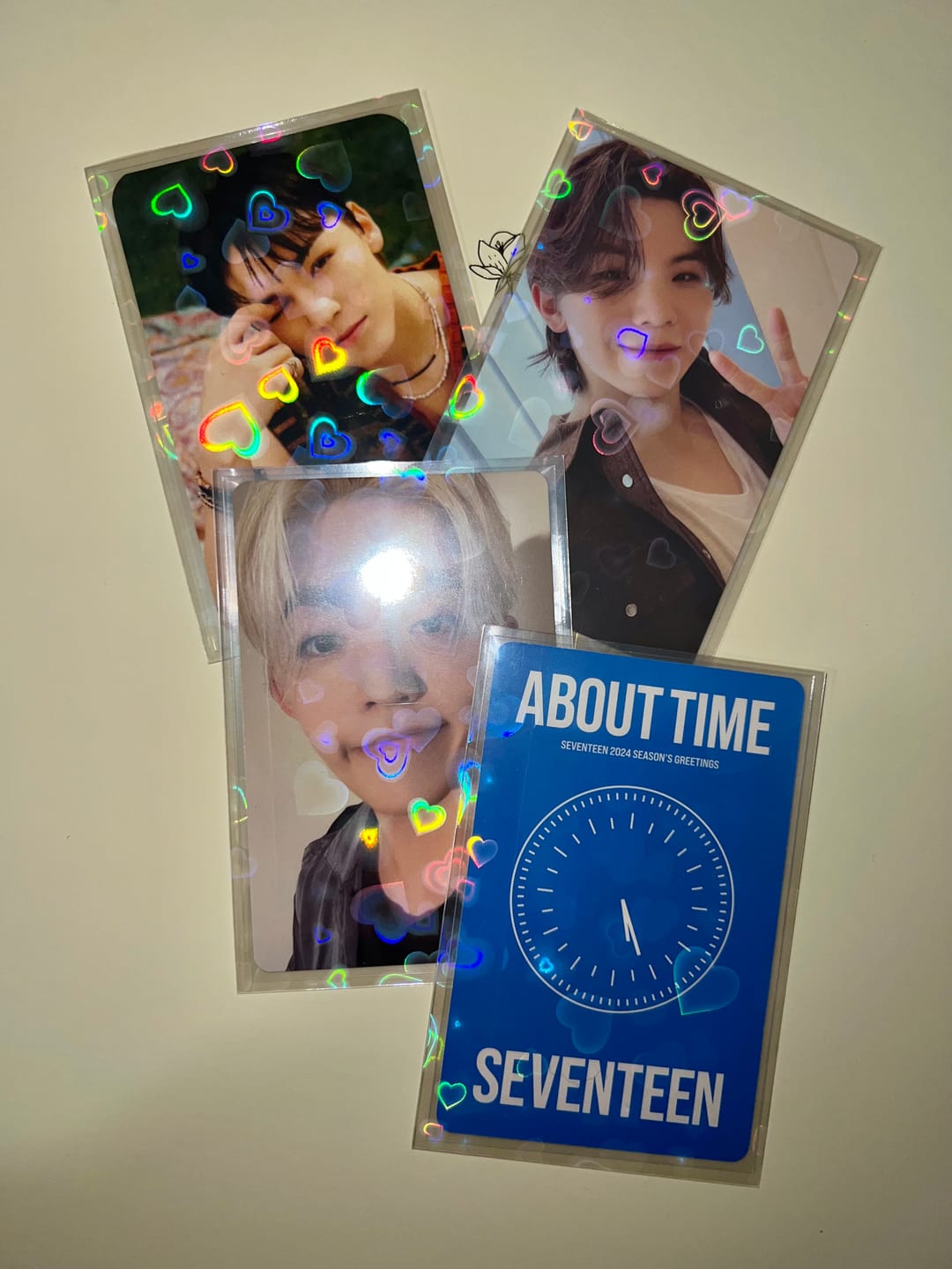 Customer photo review of PREMIUM HOLOGRAPHIC PHOTOCARD SLEEVES - HEART VERSION