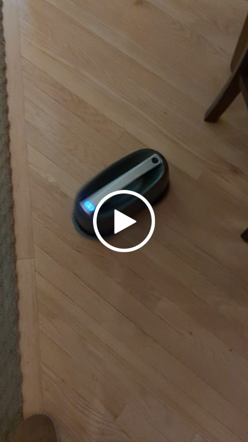 Customer video review of Everybot Edge Mopping Robot