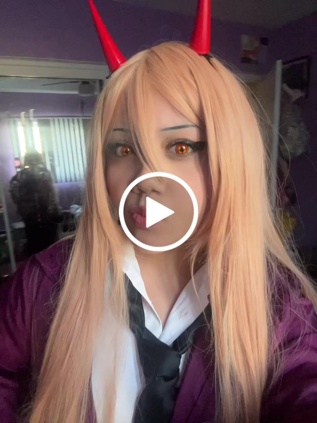 Customer video review of Power Cosplay Contacts_V1