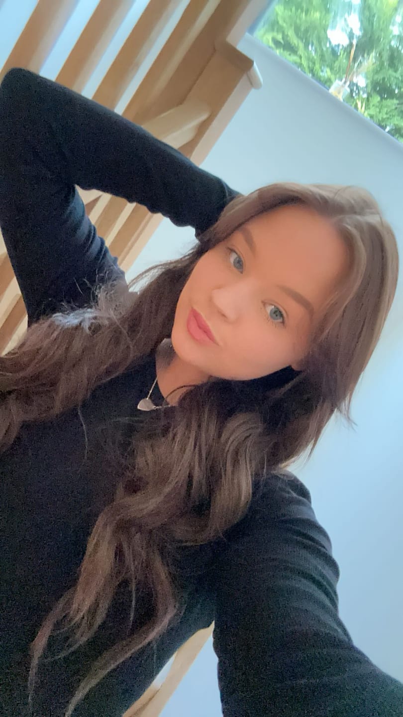 Customer photo review of 20" One Piece Wand Wave Clip-in Hair Extension