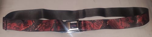 Customer photo review of A Nightmare on Elm Street - Freddy 4-Poses/Quote Scrawls/Hand Scratching Reds/Black Webbing Seatbelt Belt