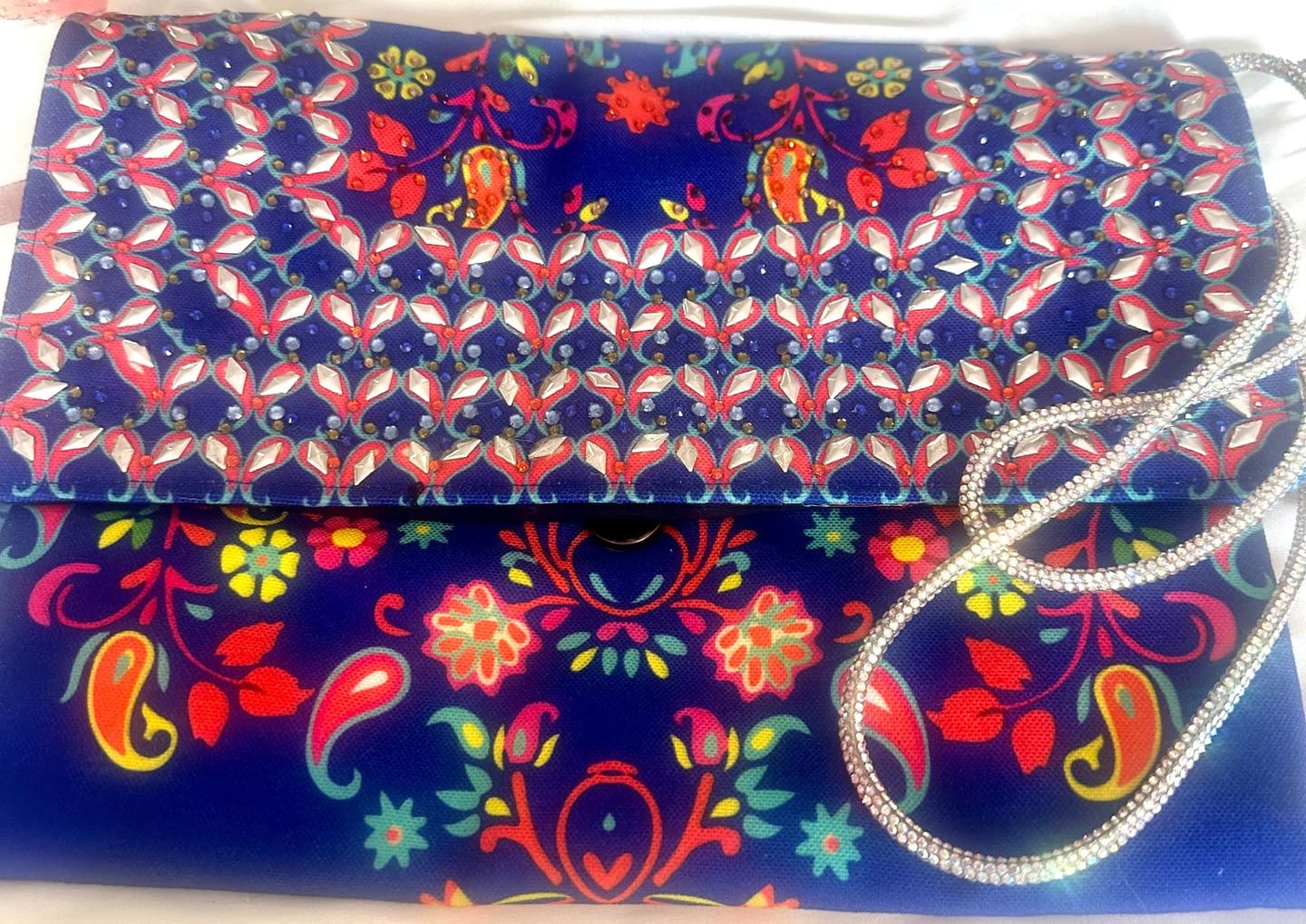 Customer photo review of THE AVENIR - CLUTCH BAG