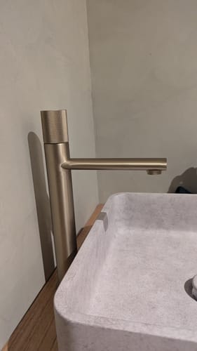Customer photo review of Mitigeur de salle de bain or brossé
