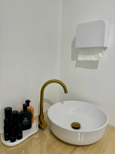 Customer photo review of FOLD Paper Towel Dispenser 150 (2.0)