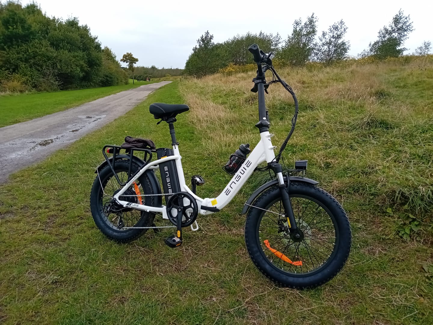 Customer photo review of Engwe L20 SE 250W 20" Foldable Electric Trekking Bike 15.6Ah Step-through E-bike