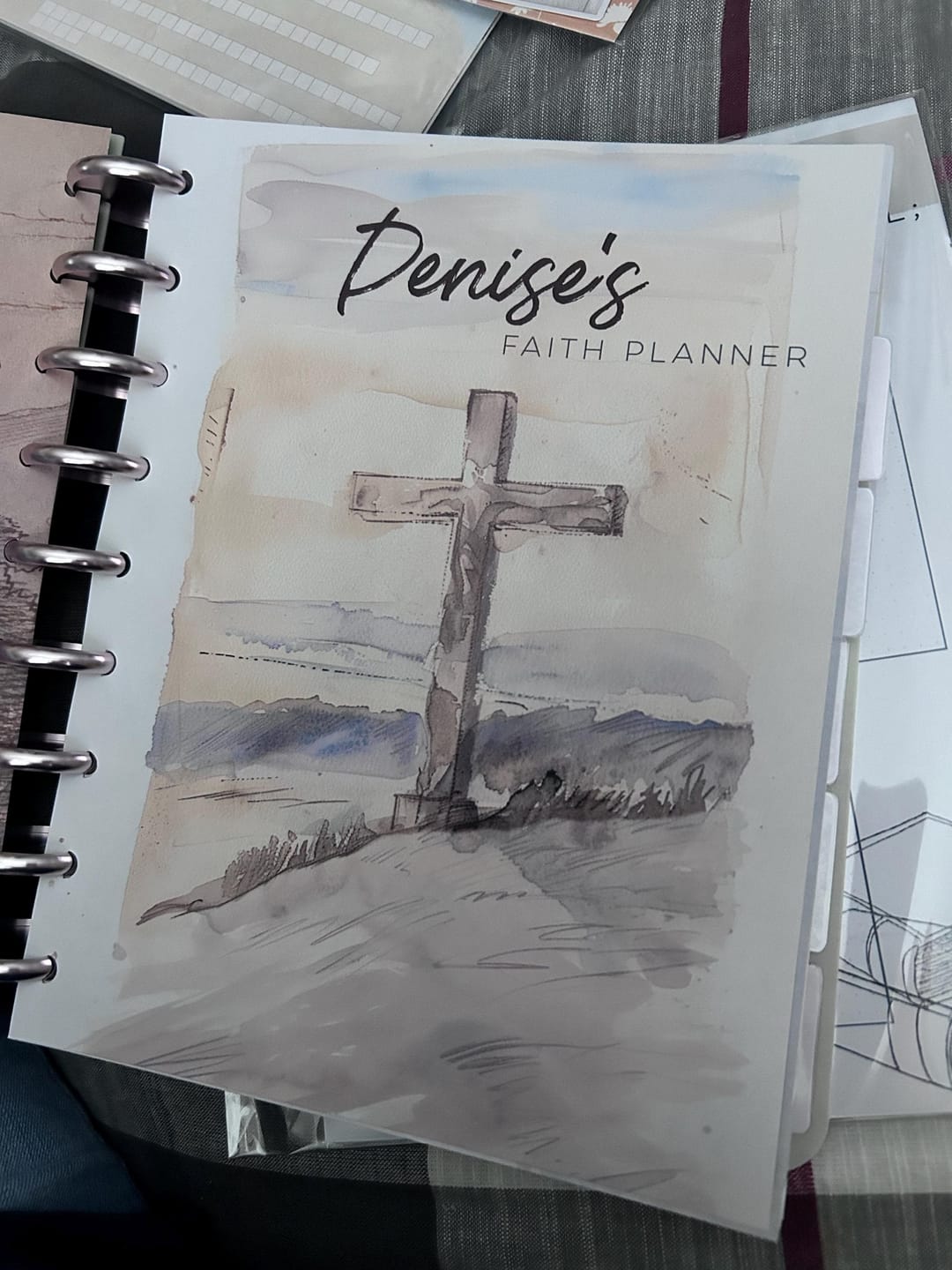 Customer photo review of Personalized 2025 Faith Planner, Copper, Gold, Frosted, or Rose Gold Discs, Deluxe, Bible Study, Christian, War Binder, Faith Journal