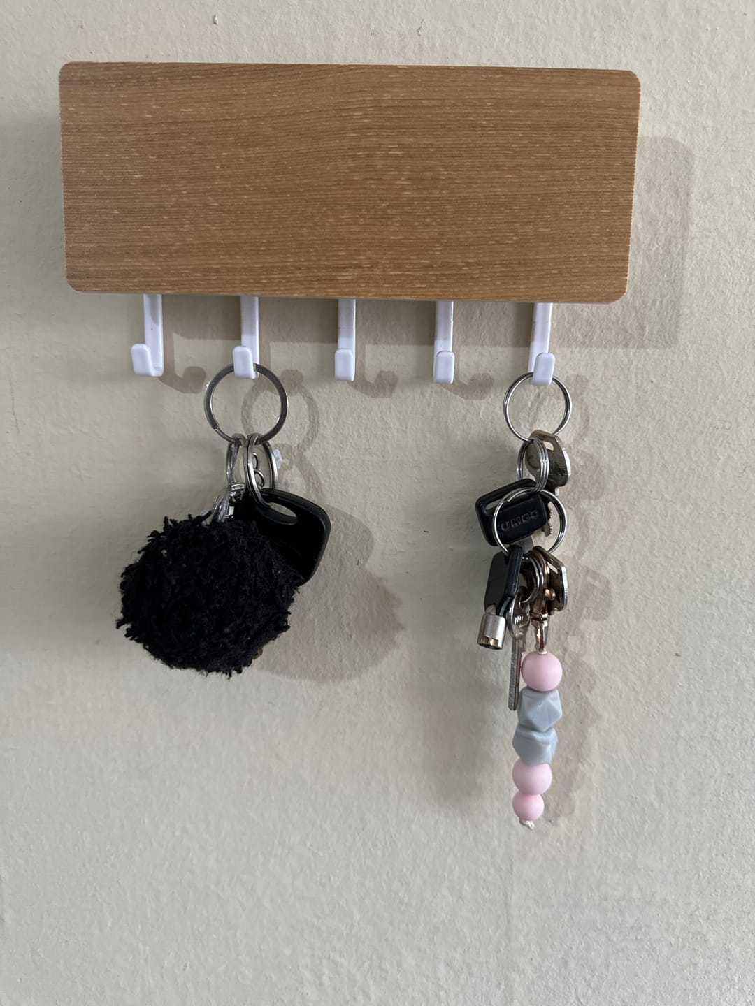 Customer photo review of Porta Llaves Nordico Organizador Pared Estante Ganchos