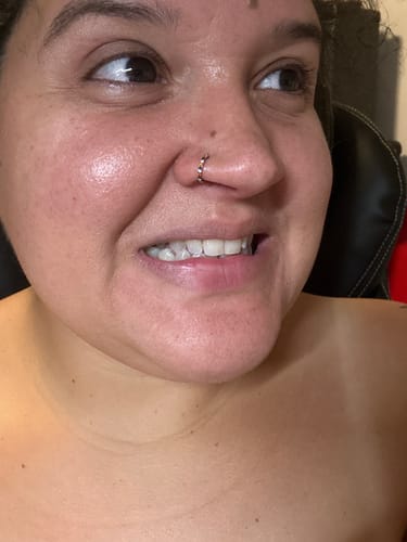 Customer photo review of 20g Titanium Micro Gem Hinged Nose Hoop