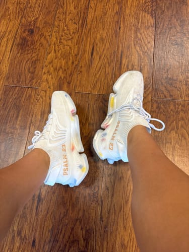 Customer photo review of Women's White Psalm 23s