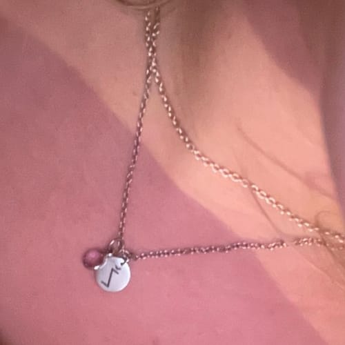 Customer photo review of Ogrlica: Tiny Initial Birthstone