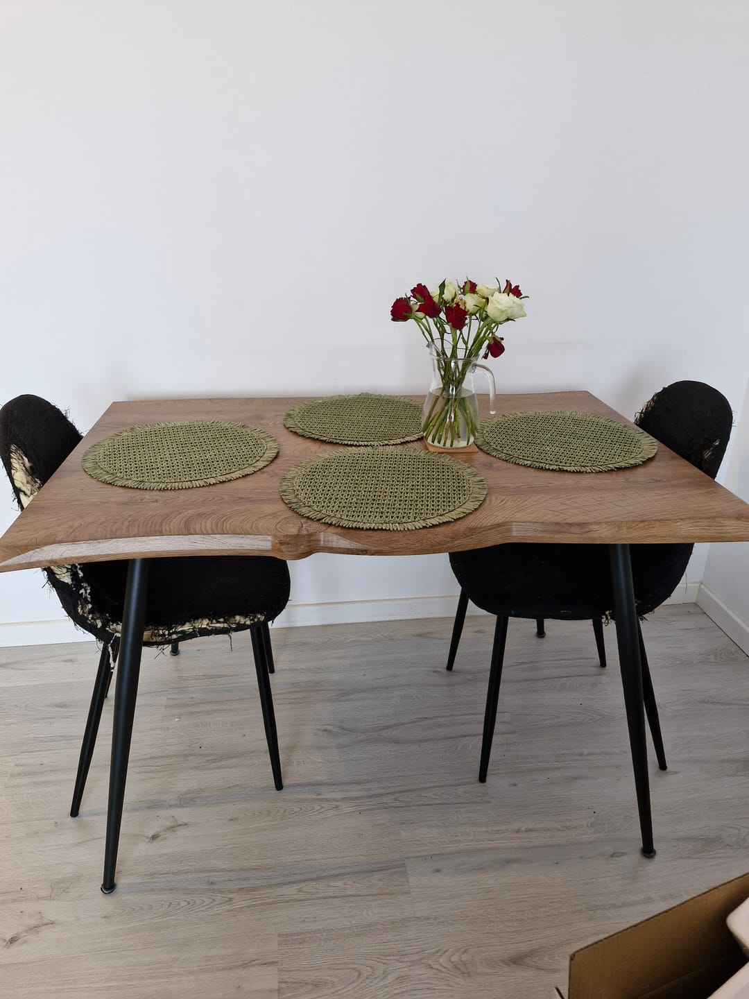 Customer photo review of Masa LARSON, stejar natural/negru, 120x80x77 cm