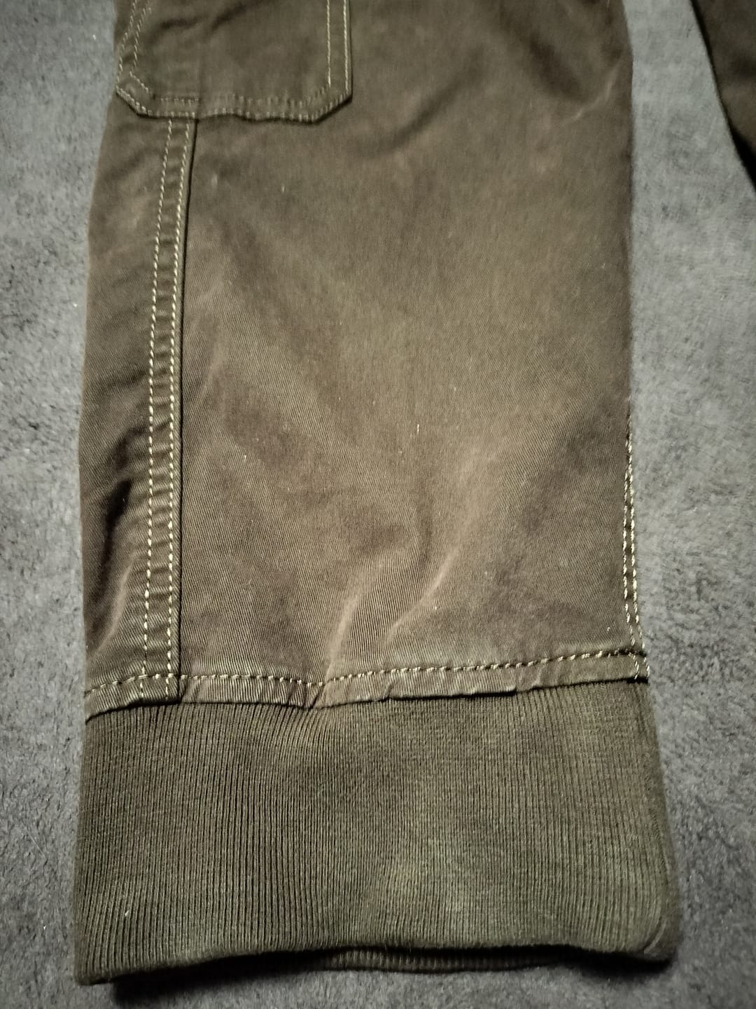 Customer photo review of ミリタリー　裾絞りパラシュート型パンツ