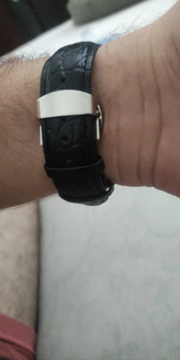 Customer photo review of Samsung Galaxy Watch Crocodile Leather Band