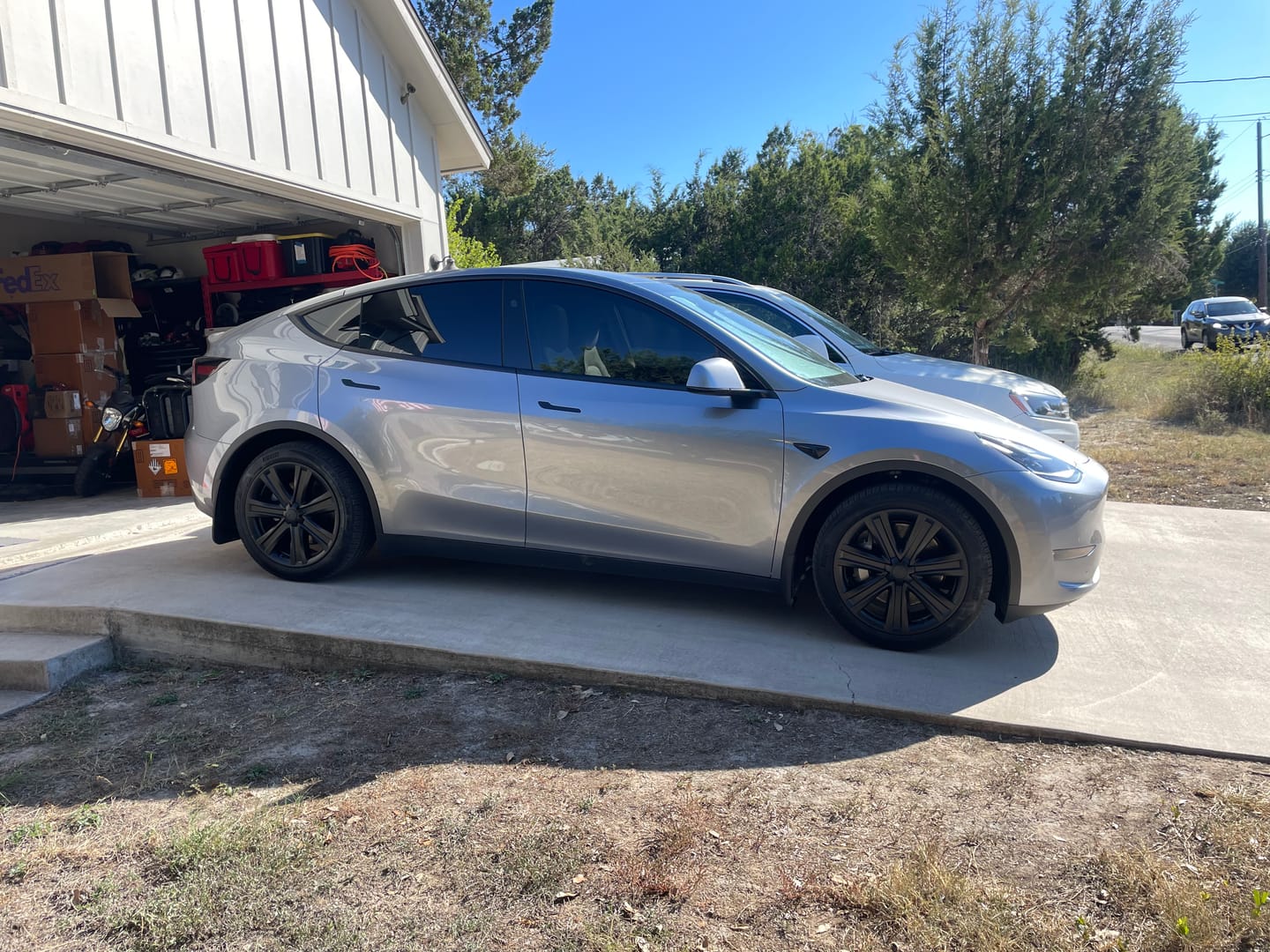 Customer photo review of TESPLUS 19'' Arachnid Style Wheel Cover for Model S/Y