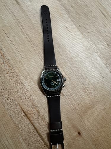 Customer photo review of Jedburgh 2.0 Leather Watch Strap