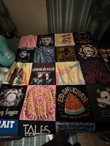 T-shirt quilt with music, concerts themes by Corinne from CA