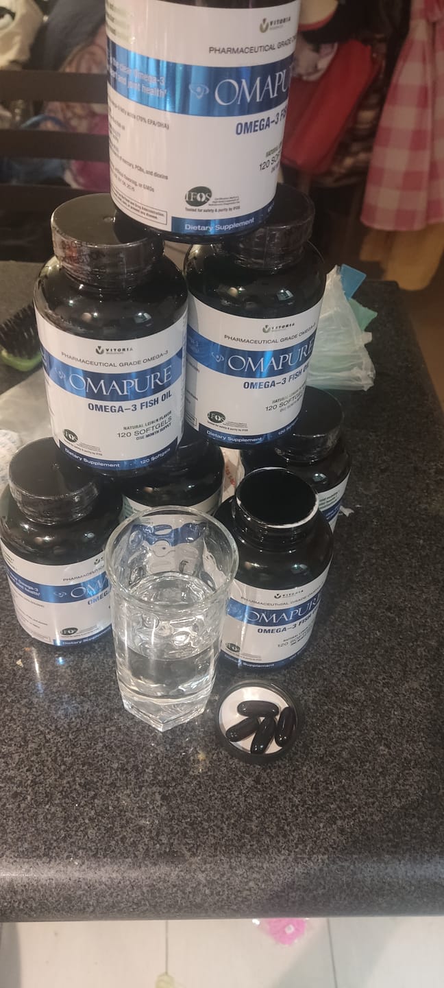 Customer photo review of OMAPURE Omega-3 Fish Oil
