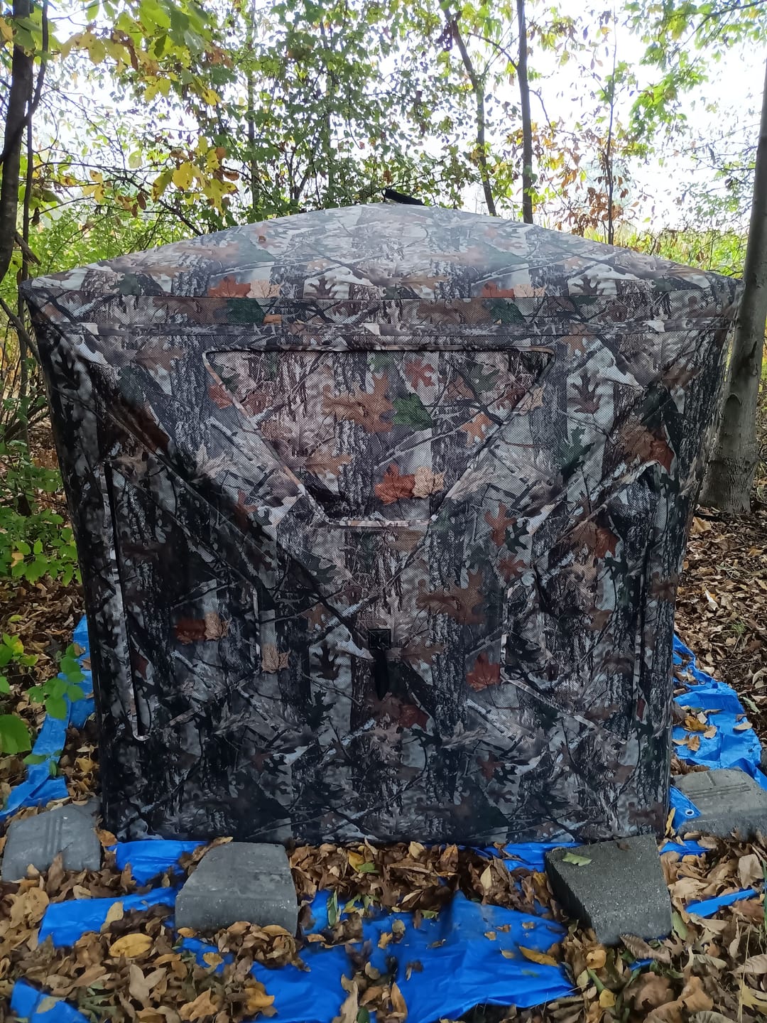 Customer photo review of Hunting Blind 270°See Through with Silent Magnetic Door & Sliding Windows, 2-3 Person Pop Up Ground Blind with Carrying Bag, Portable Durable Hunting Tent for Deer & Turkey Hunting(Camouflage)