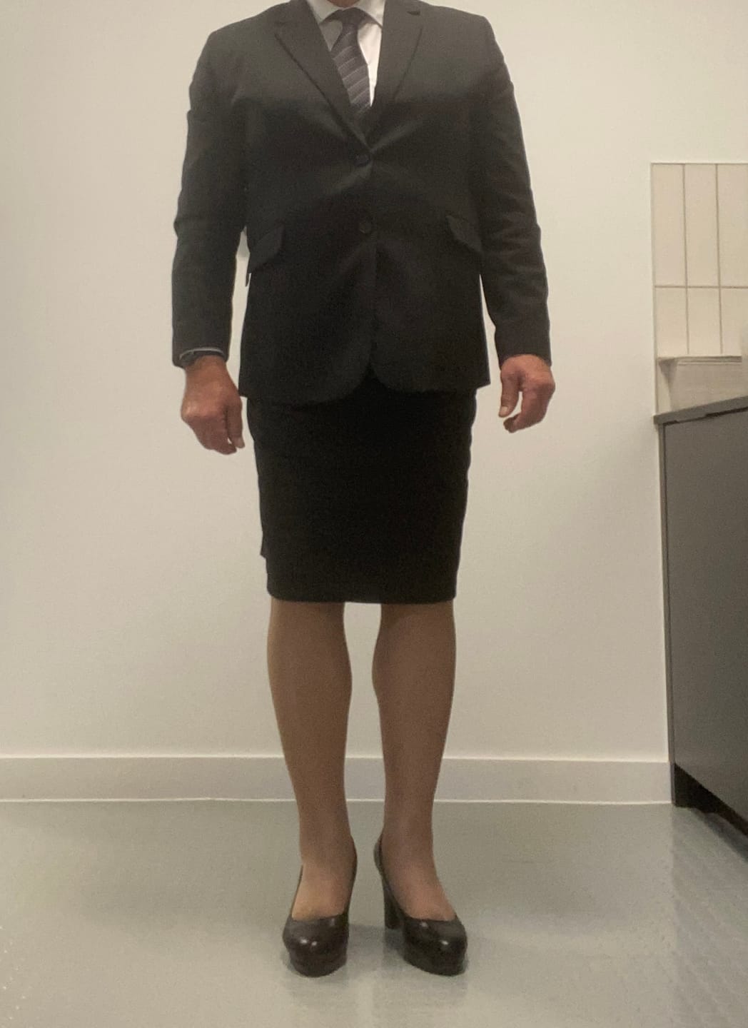 Customer photo review of Juliet Straight Skirt 2275
